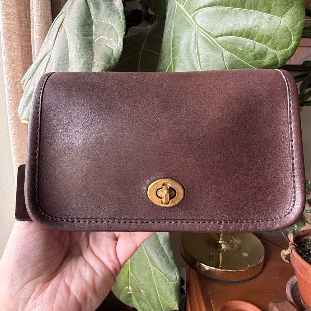 SOLD Vintage Coach 1984-1987 Mocha Shoulder Purse 9358